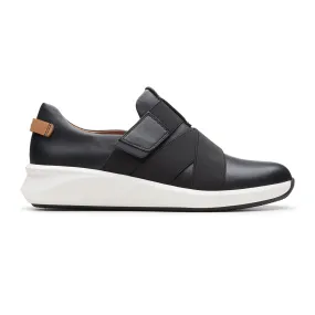 Clarks Un Rio Strap Shoes (Wide Fit)