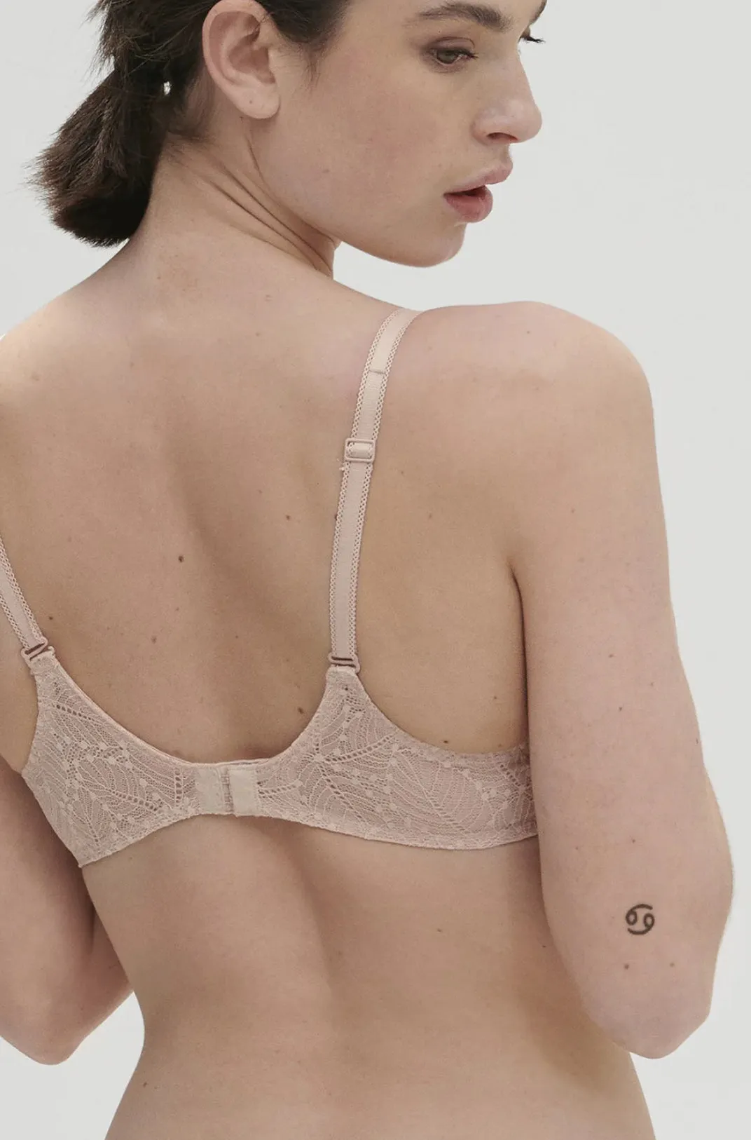 Comete Molded Full Cup Bra In Pink Sand