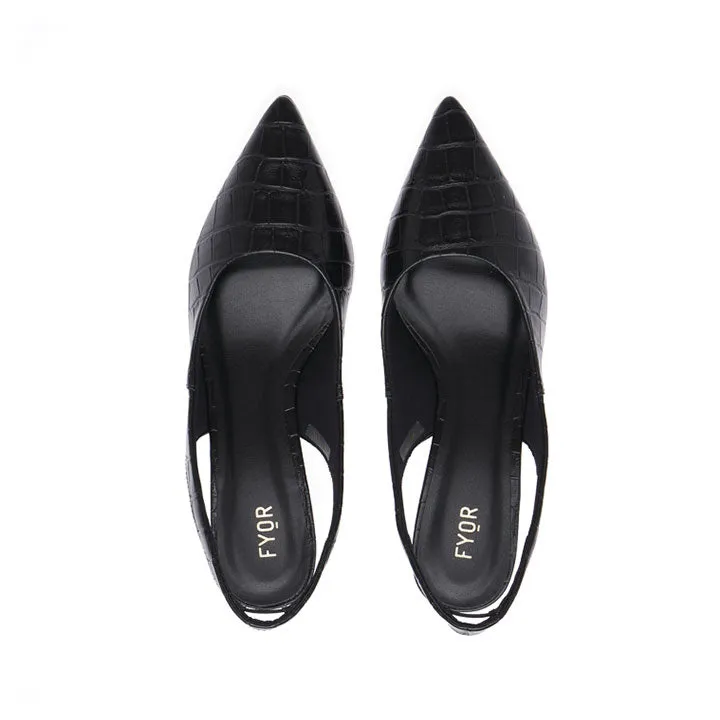Stylish Court Shoe BCM 074