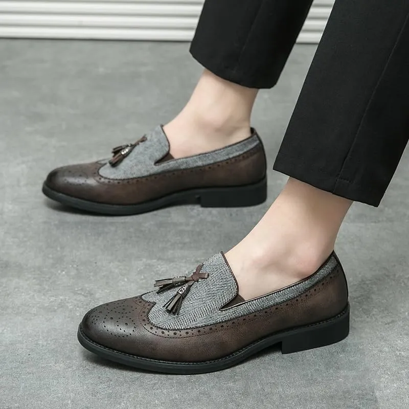 Two Tone Patchwork Slip On Men's Loafers Britain Fashion New Men Tassels Shoes Casual Dress Male Wedding Oxfords